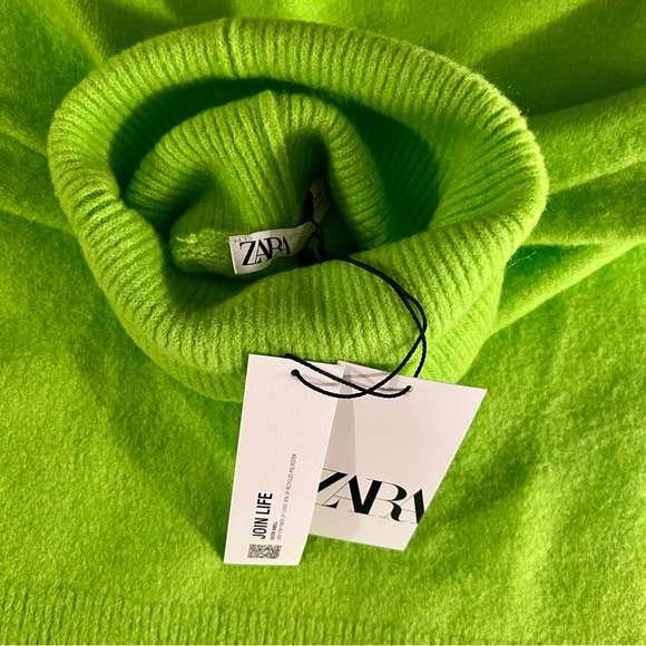 Zara Oversized Turtleneck Sweater Size Small Neon Green - Picture 5 of 7